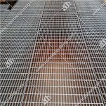 Toplo pocinkovana čelična rešetka